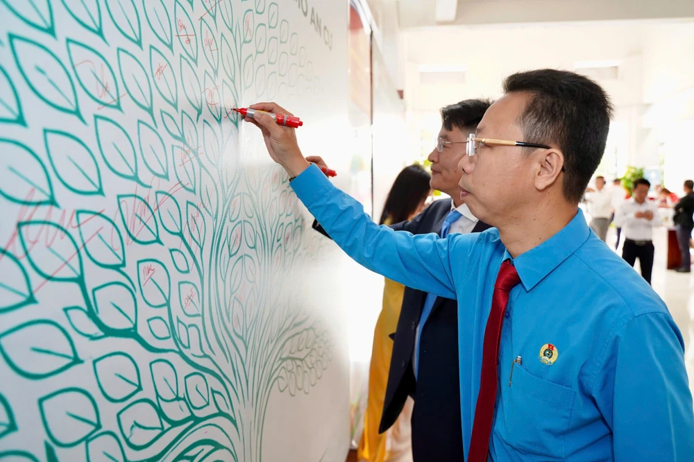 An cư cùng người lao động (8).jpg