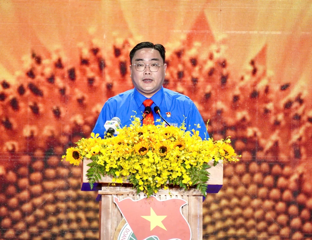 Hồ Hảo Hớn (1).jpg