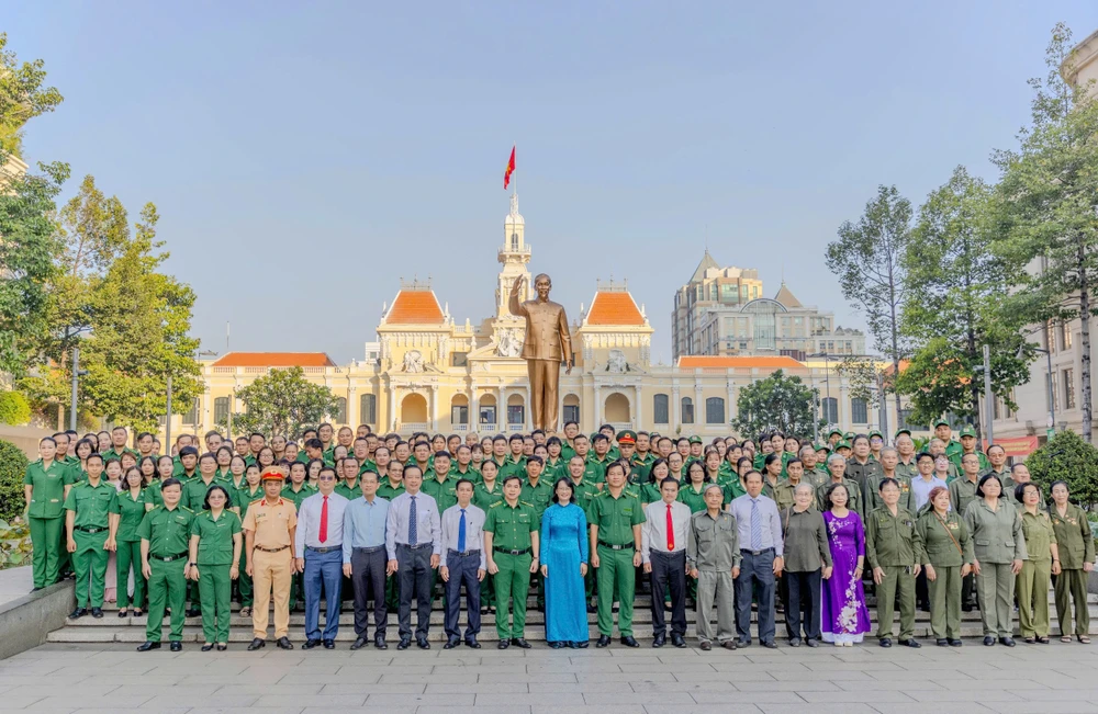 Thanh niên xung phong (2).jpg