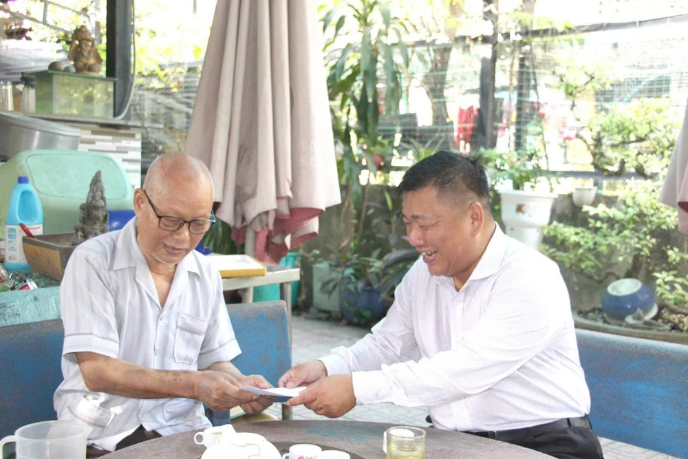 người có công (3).jpg