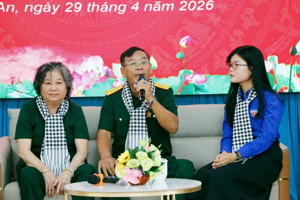 người có công (8).jpg