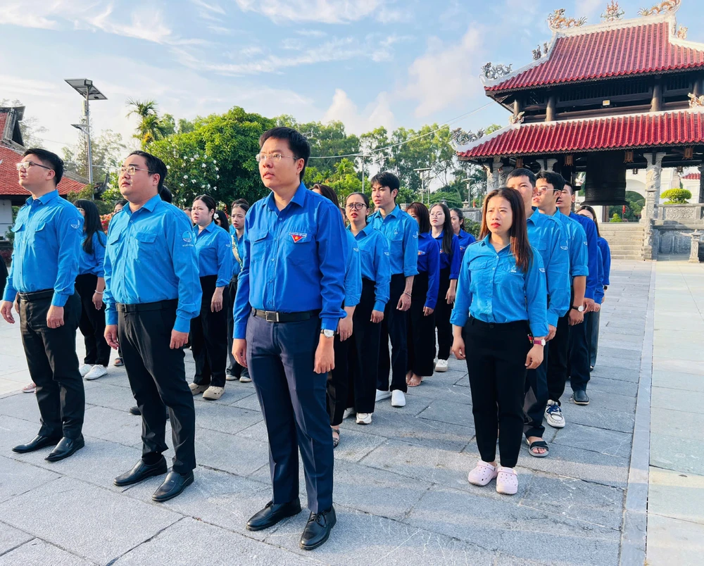 Tôi yêu Tổ quốc tôi 11 (1).jpg