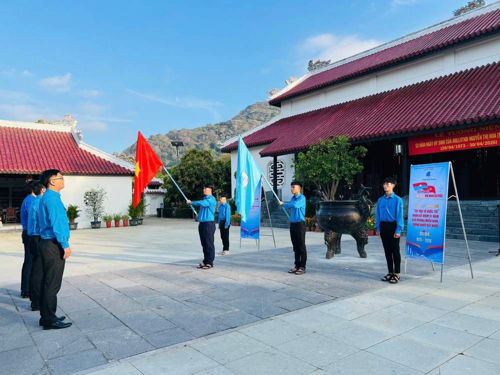 Tôi yêu Tổ quốc tôi 11 (2).jpg