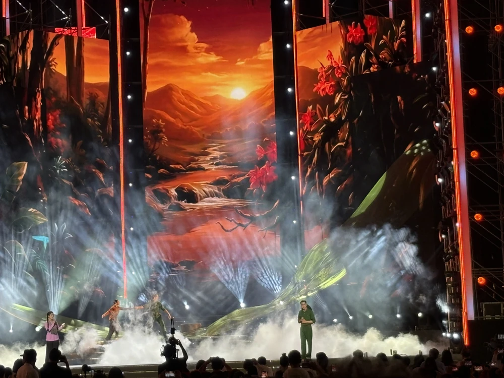 Tình ca Đất nước (1).jpg