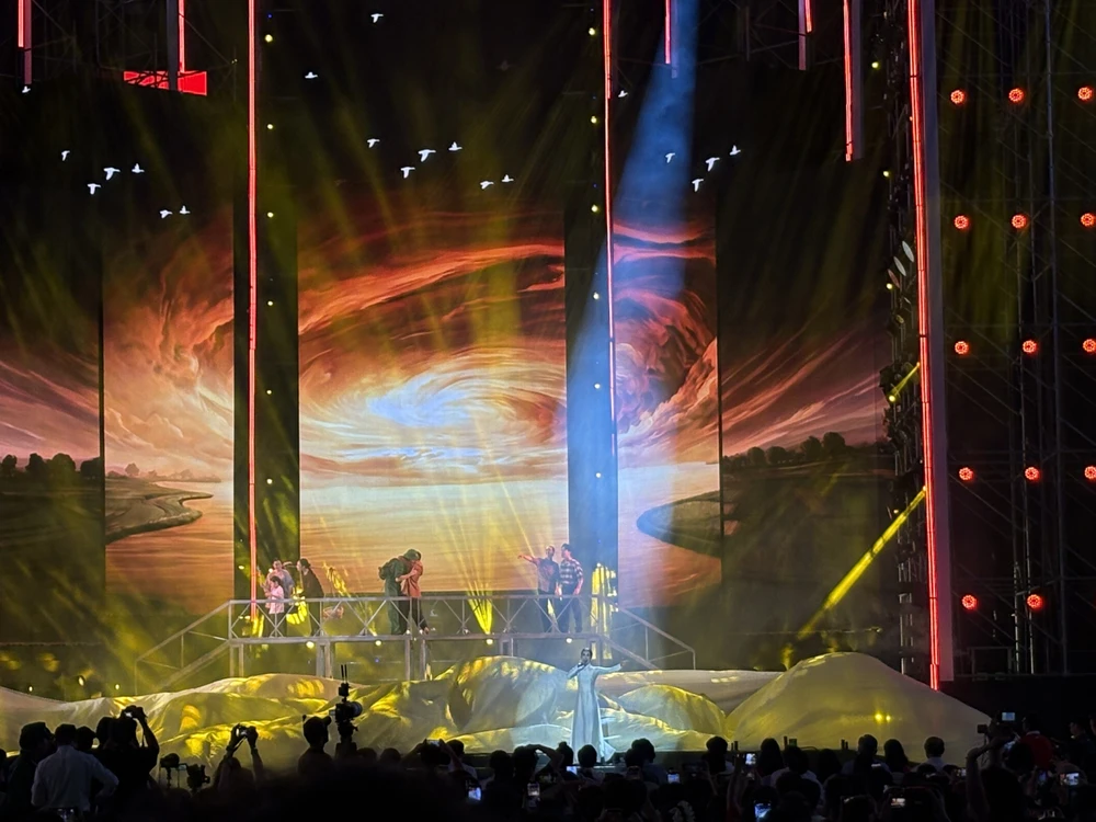 Tình ca Đất nước (2).jpg