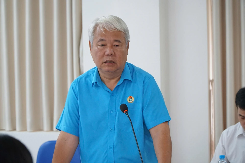 công nhân (2).jpg