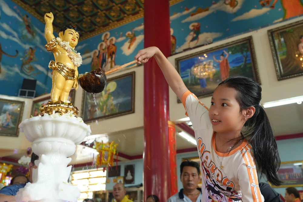 Phật đản (2).jpg
