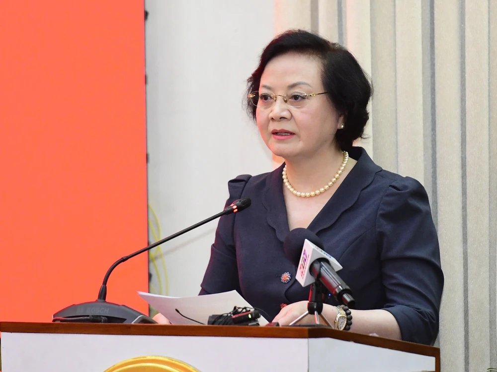 Lê Thị Riêng (2).jpg