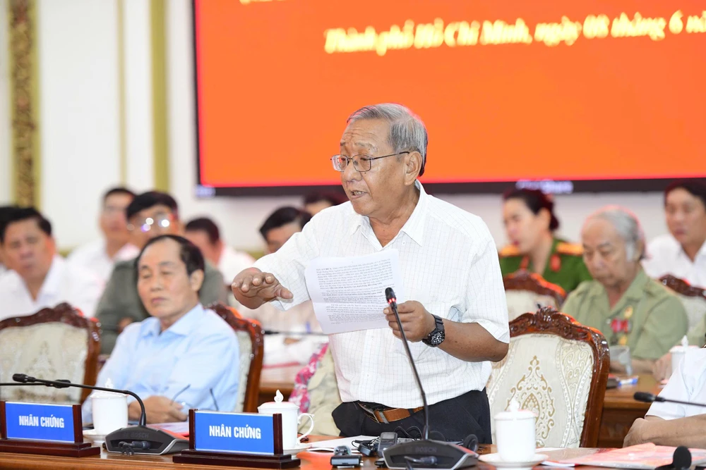 Lê Thị Riêng (7).jpg