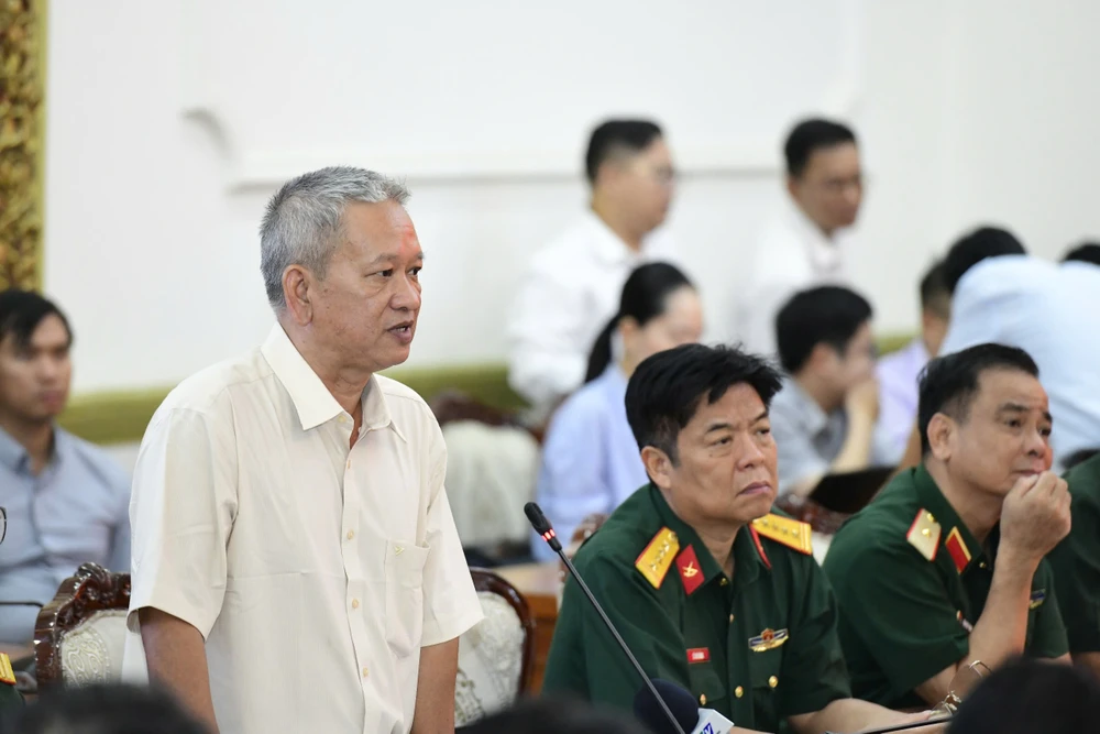 Lê Thị Riêng (10).jpg