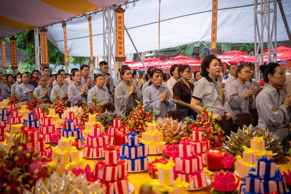 Lê Thị Riêng (18).jpg
