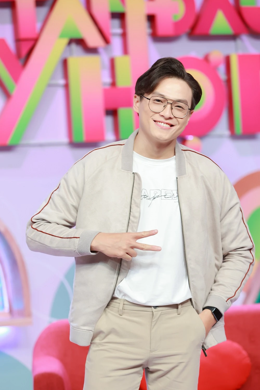 'Chị Google' Phương Thoa hạnh phúc bên bạn trai Chí Thành ảnh 2