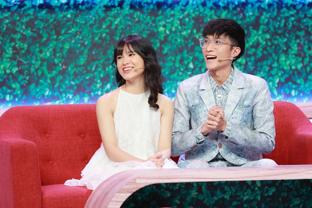 'Chị Google' Phương Thoa hạnh phúc bên bạn trai Chí Thành ảnh 4