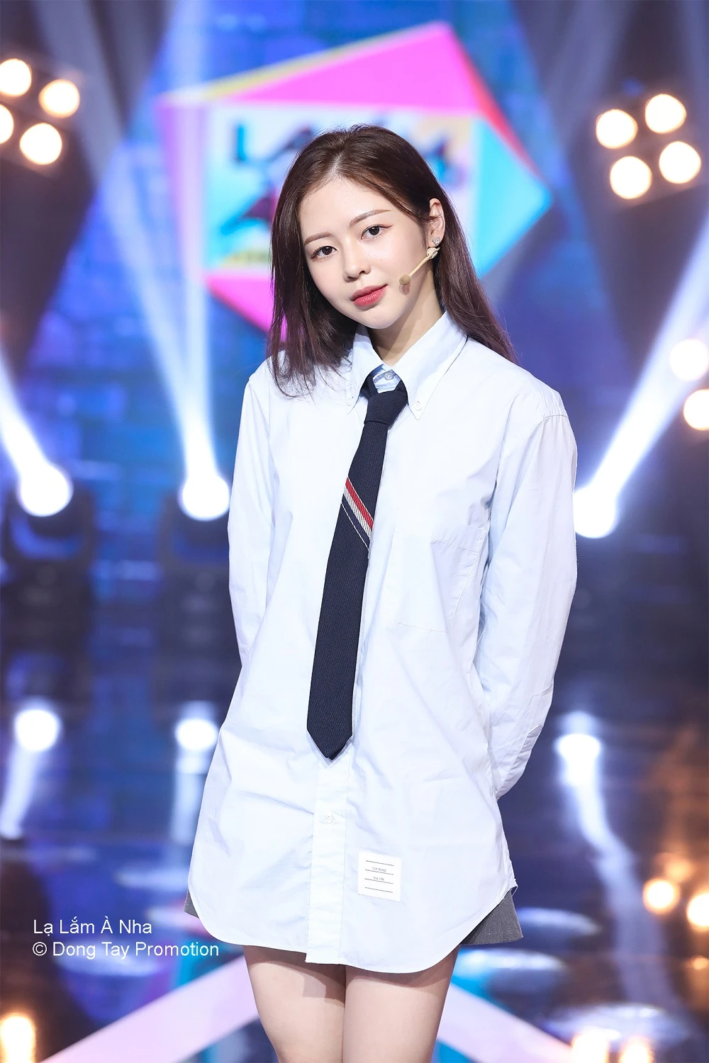 Bùi Lan Hương hát như nuốt đĩa tại 'Lạ lắm à nha' ảnh 3