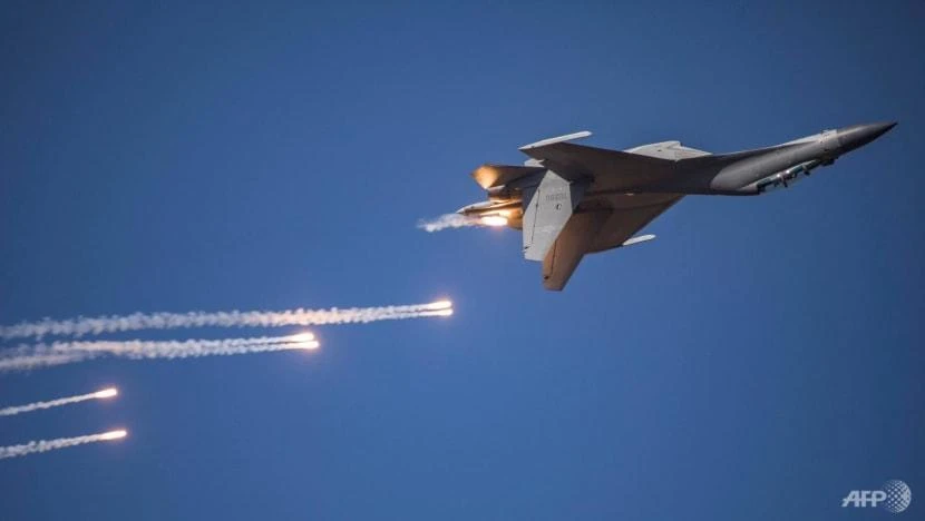 Máy bay chiến đấu J-16 của Trung Quốc. Ảnh: AFP