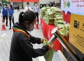 Trường đại học mở 'ATM gạo' giúp người nghèo trong dịch COVID