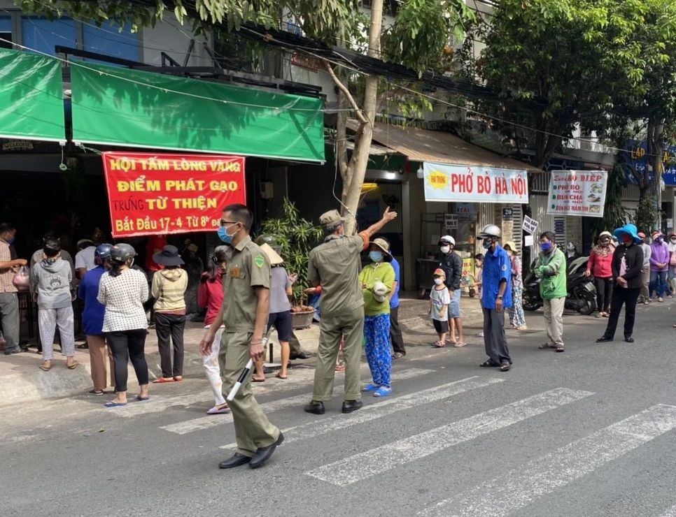 30 tấn gạo đã đến tay những người khó khăn trong mùa dịch ảnh 3