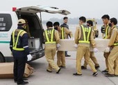Thi hài, tro cốt 23 nạn nhân người Việt ở Anh về đến quê nhà 