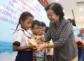Quỹ Học bổng Vừ A Dính tiếp tục trao 160 suất học bổng 