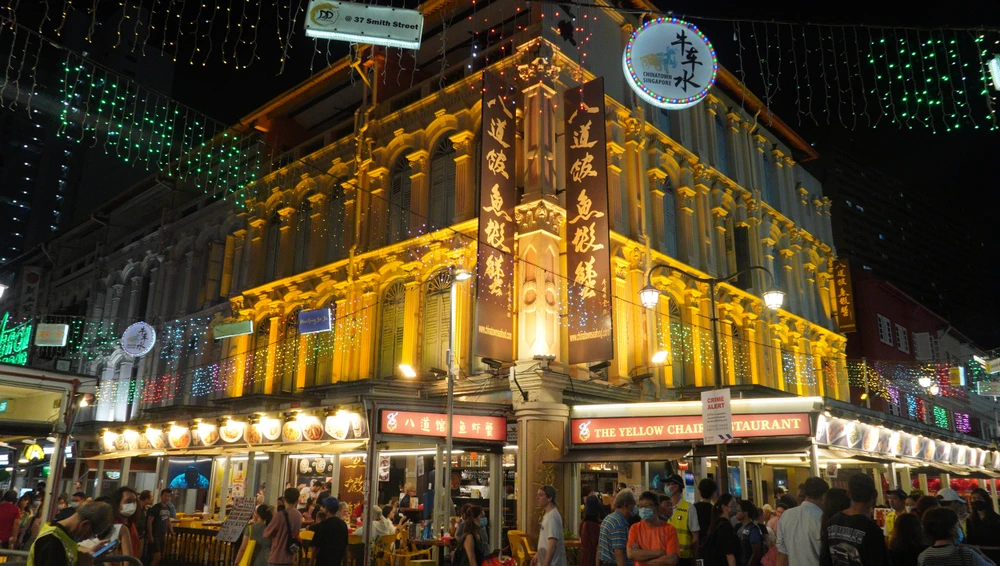 Một nhà hàng tại khu ẩm thực trong Chinatown