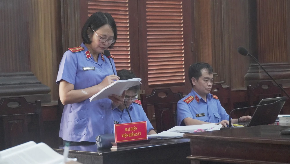 Đối với các quan điểm của Thủ Đức House, đại diện VKS đối đáp và cho rằng chỉ có căn cứ chấp nhận một phần trong số đó. Ảnh: HỮU ĐĂNG