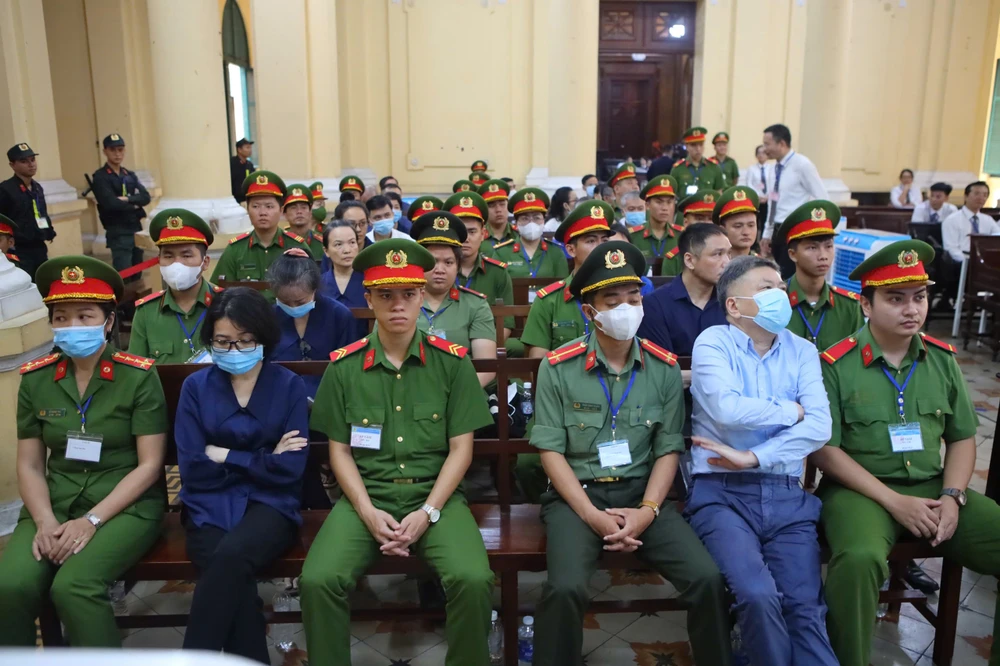 Giai đoạn 2 của vụ án có tổng cộng 34 bị cáo bị đưa ra xét xử. Ảnh: NGUYỆT NHI