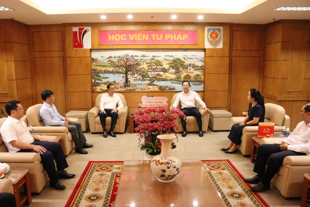 học viện tư pháp