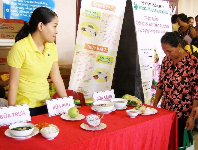 Bệnh nhân đái tháo đường cần có chế độ dinh dưỡng hợp lý. Ảnh: TRẦN NGỌC