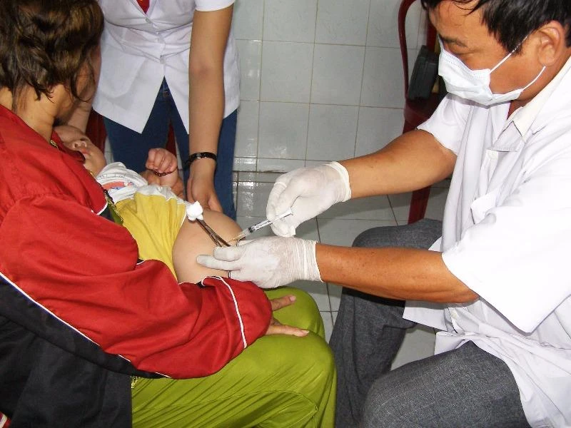 tiêm chủng bệnh bạch hầu