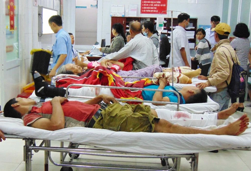 Tất cả bệnh nhân sẽ được mổ sớm để về ăn tết với gia đình. Ảnh: TRẦN NGỌC