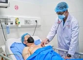 Bác sĩ Việt Nam cứu nhiều người nước ngoài bị đột quỵ và xuất huyết não
