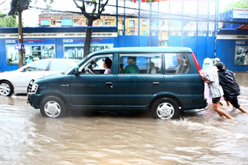 KS Tạch: Bí kíp lội nước không chết máy - 3