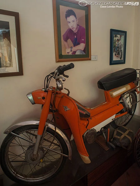 Chủ bộ sưu tập môtô 'khủng' tại Hà thành lên 'báo Tây' 14