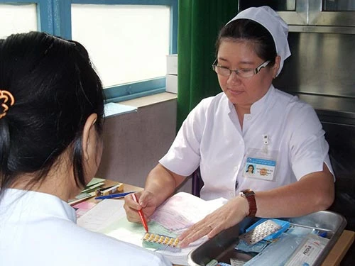 Tư vấn sử dụng thuốc tránh thai tại Bệnh viện Từ Dũ
