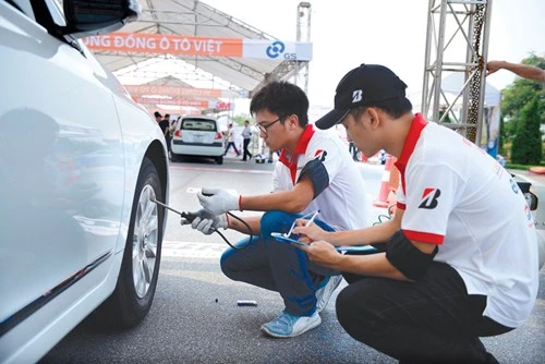 Phòng mạch ô tô ảnh 2 Phòng mạch ô tô ảnh 2