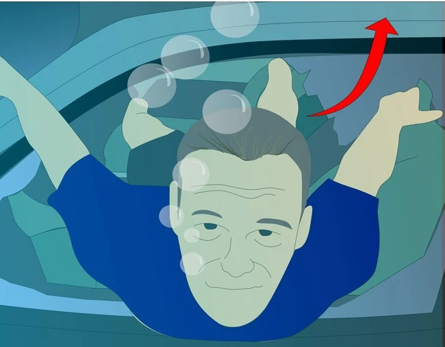 Cách thoát khỏi xe bị chìm xuống nước 6