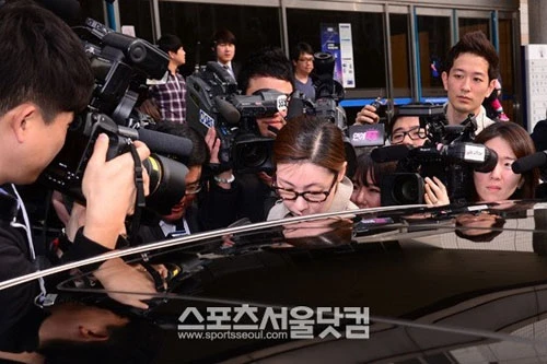 Á hậu "bán dâm" Hàn Quốc tiếp tục hầu tòa ảnh 4