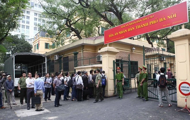 Toàn cảnh phiên xử bầu Kiên qua ảnh ảnh 7