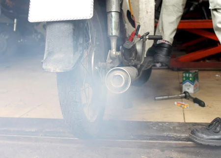 Không chỉ đơn thuần là khói, đó còn là tiếng kêu cứu từ động cơ