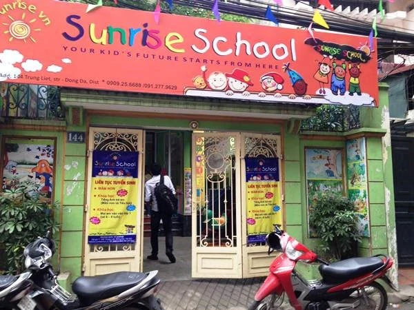 Khóa cổng trường mầm non, "giam" 14 trẻ hai giờ ảnh 1