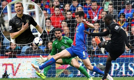 Cú sẩy chân của Liverpool tiếp thêm sức mạnh cho Man City dễ dàng hạ gục Palace