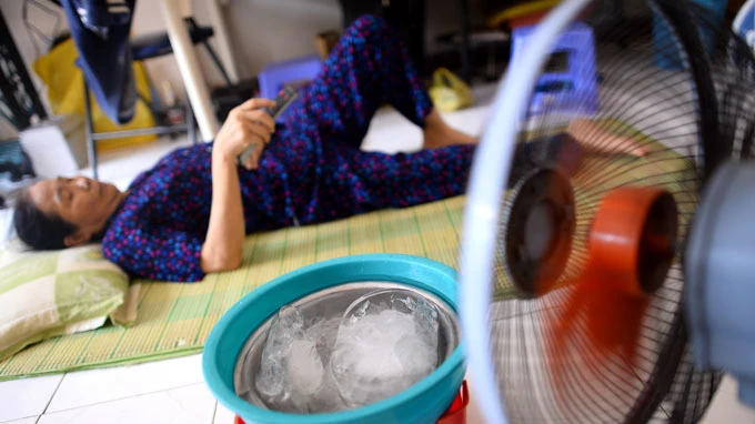 Sài Gòn nóng như đổ lửa ảnh 1