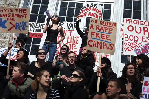 lạm dụng tình dục, 55 trường ĐH