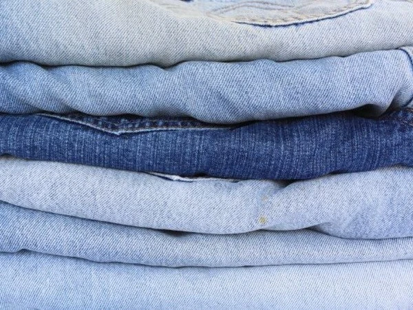 Australia thu hồi quần jeans do lo ngại nguy cơ gây ung thư ảnh 1