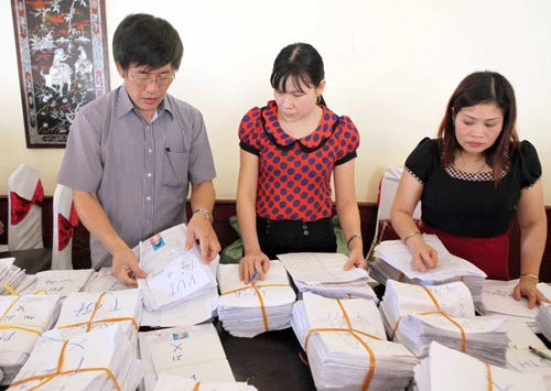 Thí sinh đổ xô dự thi ngành kinh tế, kỹ thuật và y dược