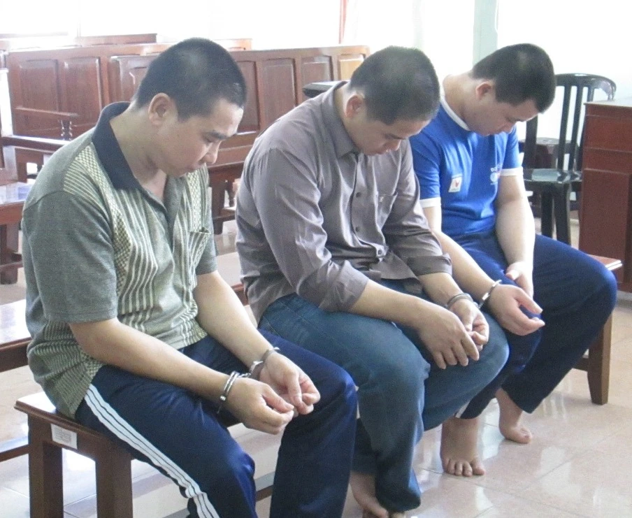 Lãnh án nặng vì mâu thuẫn người này, chém chết người kia ảnh 1