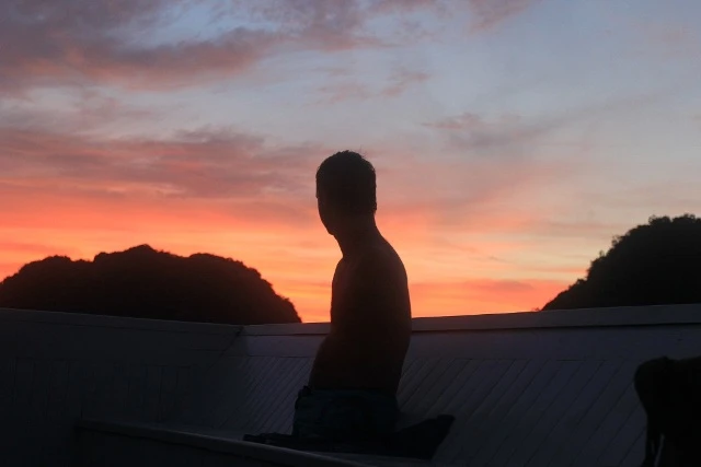 Chùm ảnh Nick Vujicic thăm vịnh Hạ Long ảnh 4 Chùm ảnh Nick Vujicic thăm vịnh Hạ Long ảnh 4