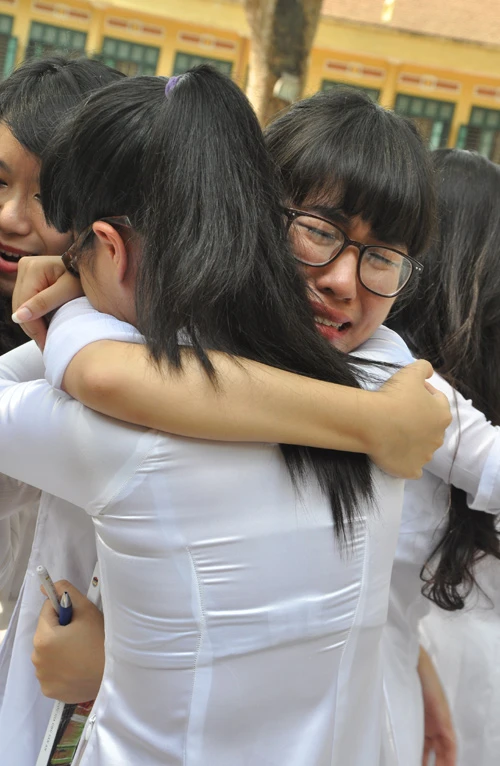 vẻ đẹp, nữ sinh, Chu Văn An, bế giảng, xa trường