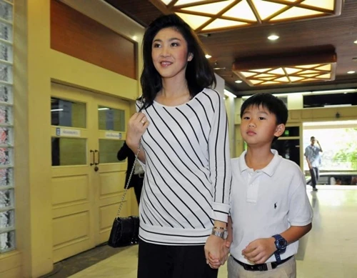 gia-dinh-Yingluck014-5461-1401792859.jpg