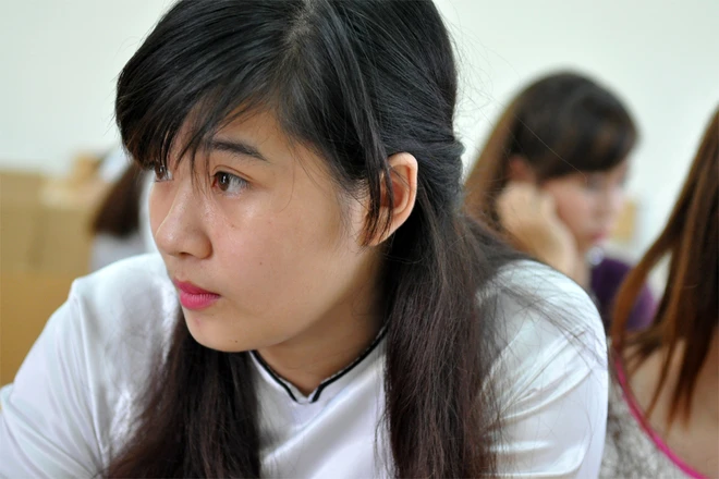 Nữ sinh trổ tài hát hay thi vào cao đẳng ảnh 10